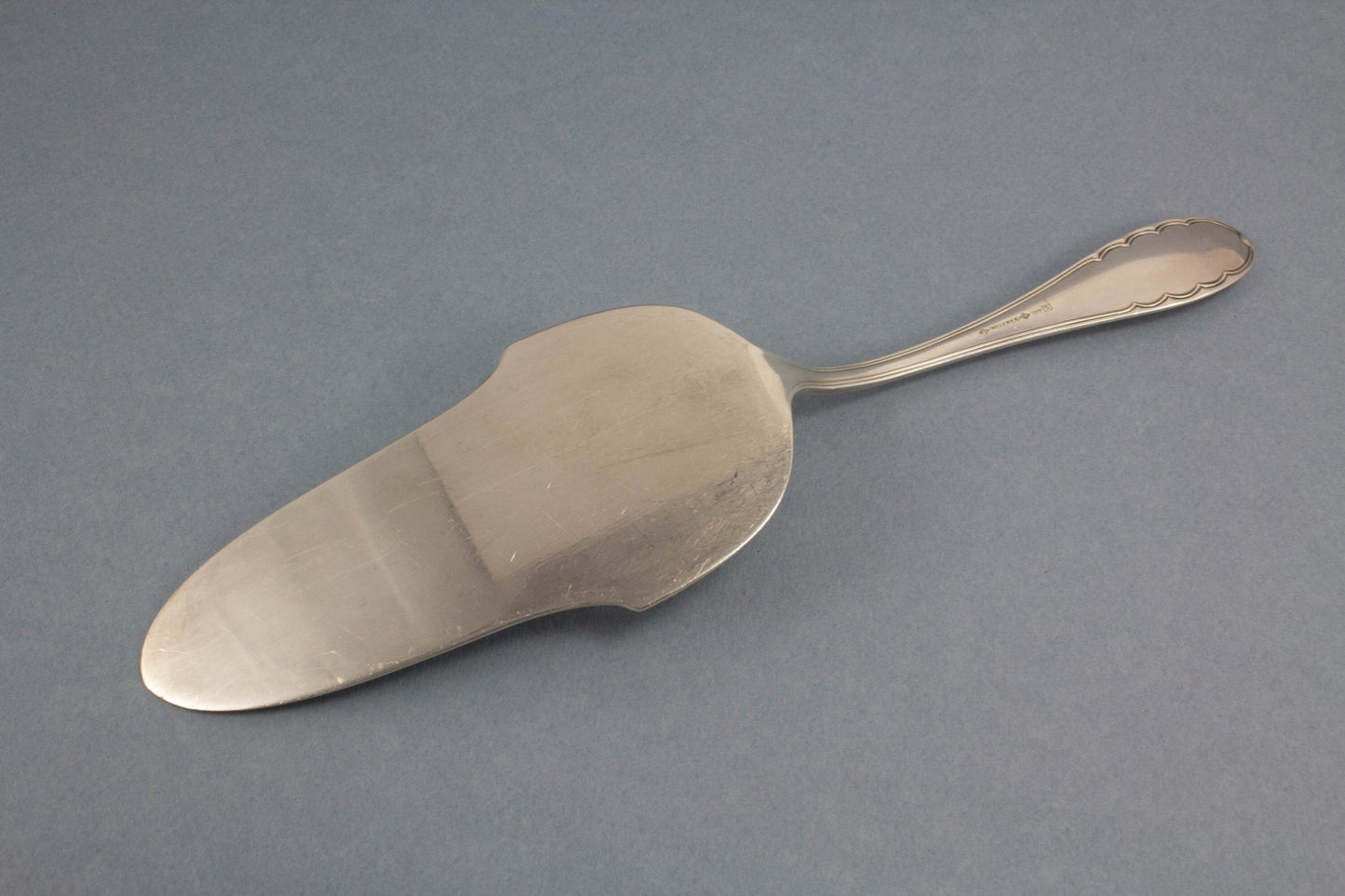 Großer Tortenheber, versilbertes Besteck, Kuchenheber, Chippendale, Wellner