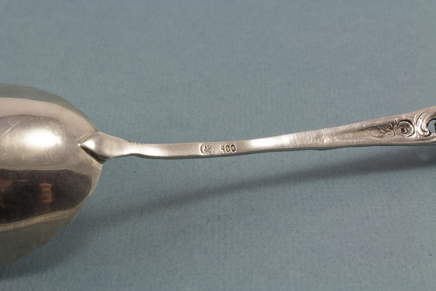 Sahnelöffel, 800er Silber mit Rose, Jugendstil