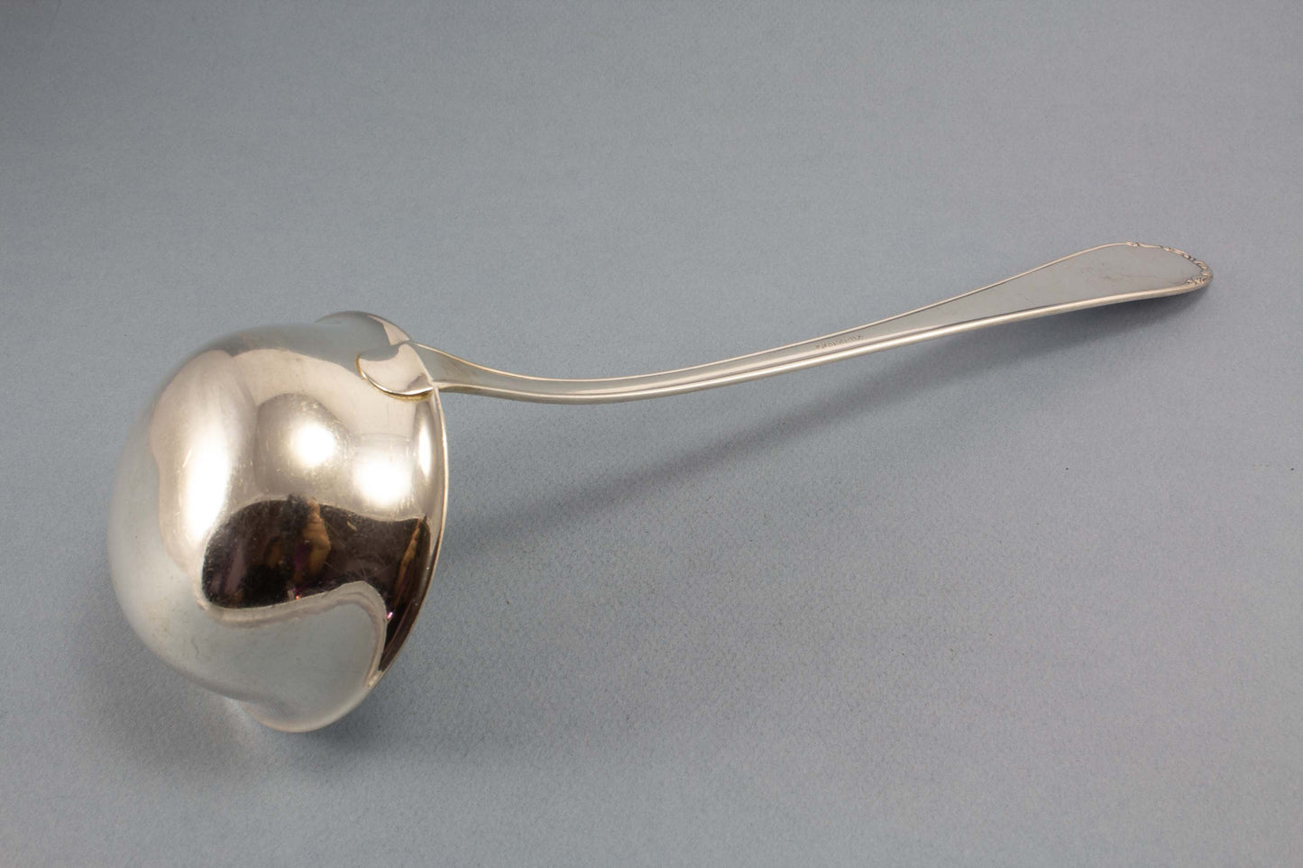 Versilberte Suppenkelle, Kelle von OKA, Jugendstil