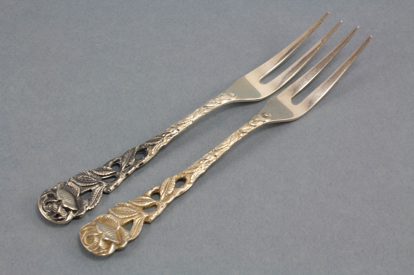 Silvered tea time set with rose pattern for 6