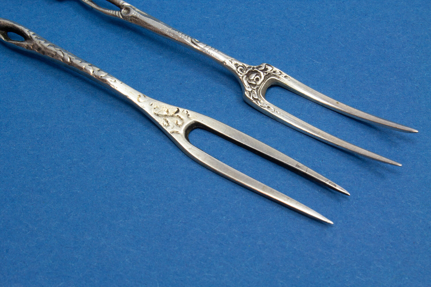 2 Cocktailgabeln aus Silber, Hildesheimer Rose