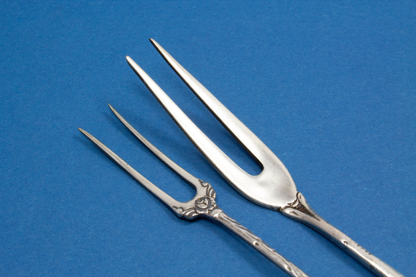 2 große Käsespieße aus Silber, Hildesheimer Rose