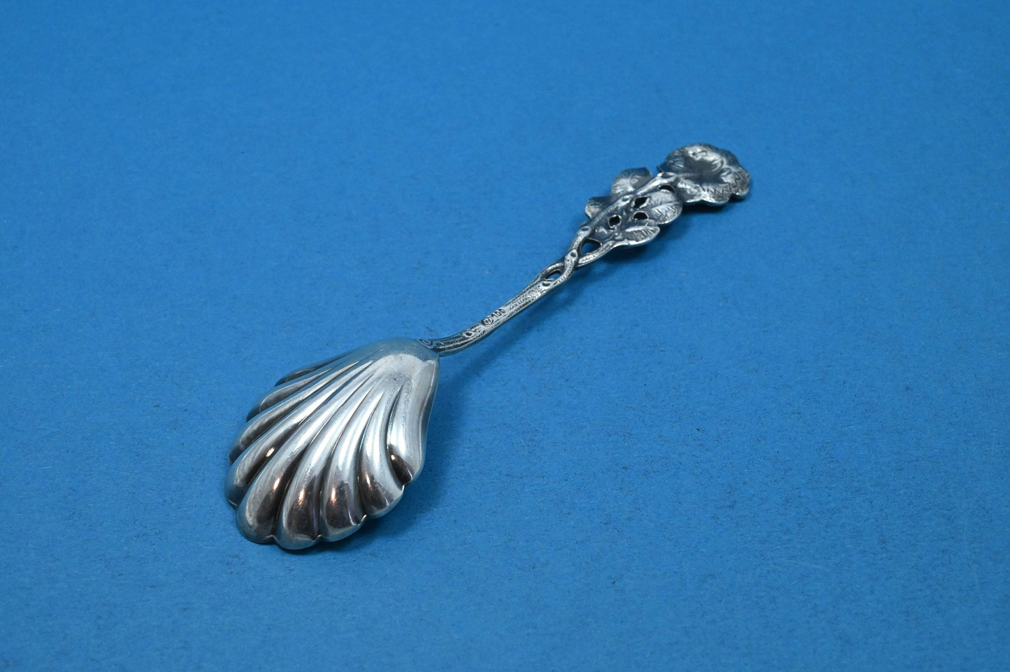 Kleiner Zuckerlöffel von Widmann, Hildesheimer Rose