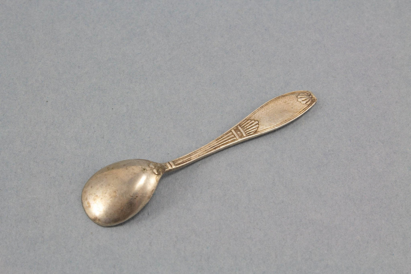 Salzlöffel, Gewürzlöffel, kleiner versilberter Löffel - Löffelland