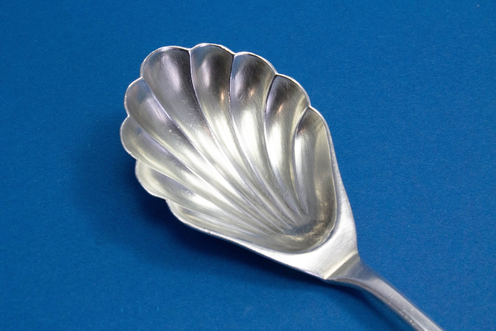 Versilberter Zuckerlöffel, Jugendstil