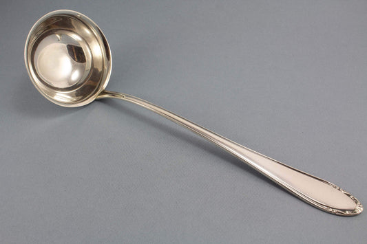 Versilberte Suppenkelle, Kelle von OKA, Jugendstil