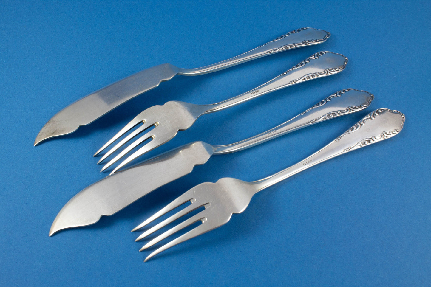 Fish cutlery for 2 people, candle light dinner, 2 fish forks, 2 fish knives