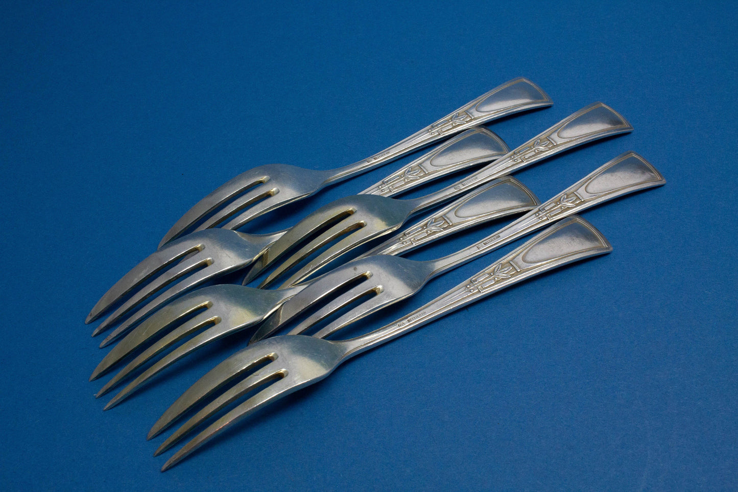 6 cake forks and 6 teaspoons with a lily pattern, Art Nouveau, silver plated