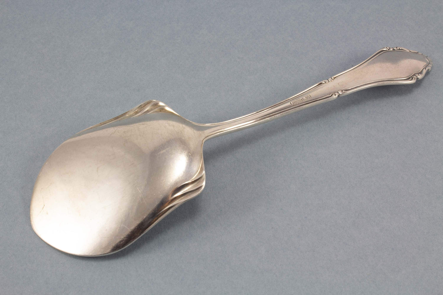 Silver-plated pie server by Hanseat